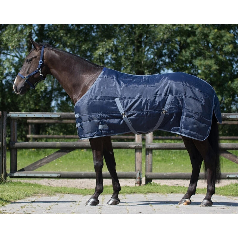 Couverture d'écurie pour cheval